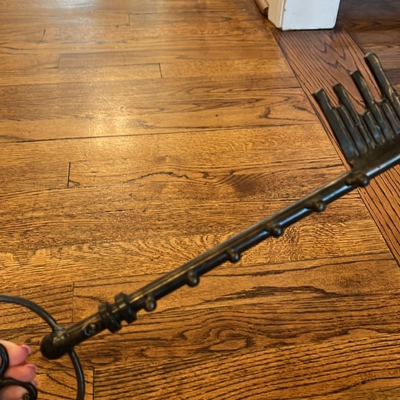 BEAUTIFUL VINTAGE WROUGHT IRON KEY HANGER - Picture 4 of 6